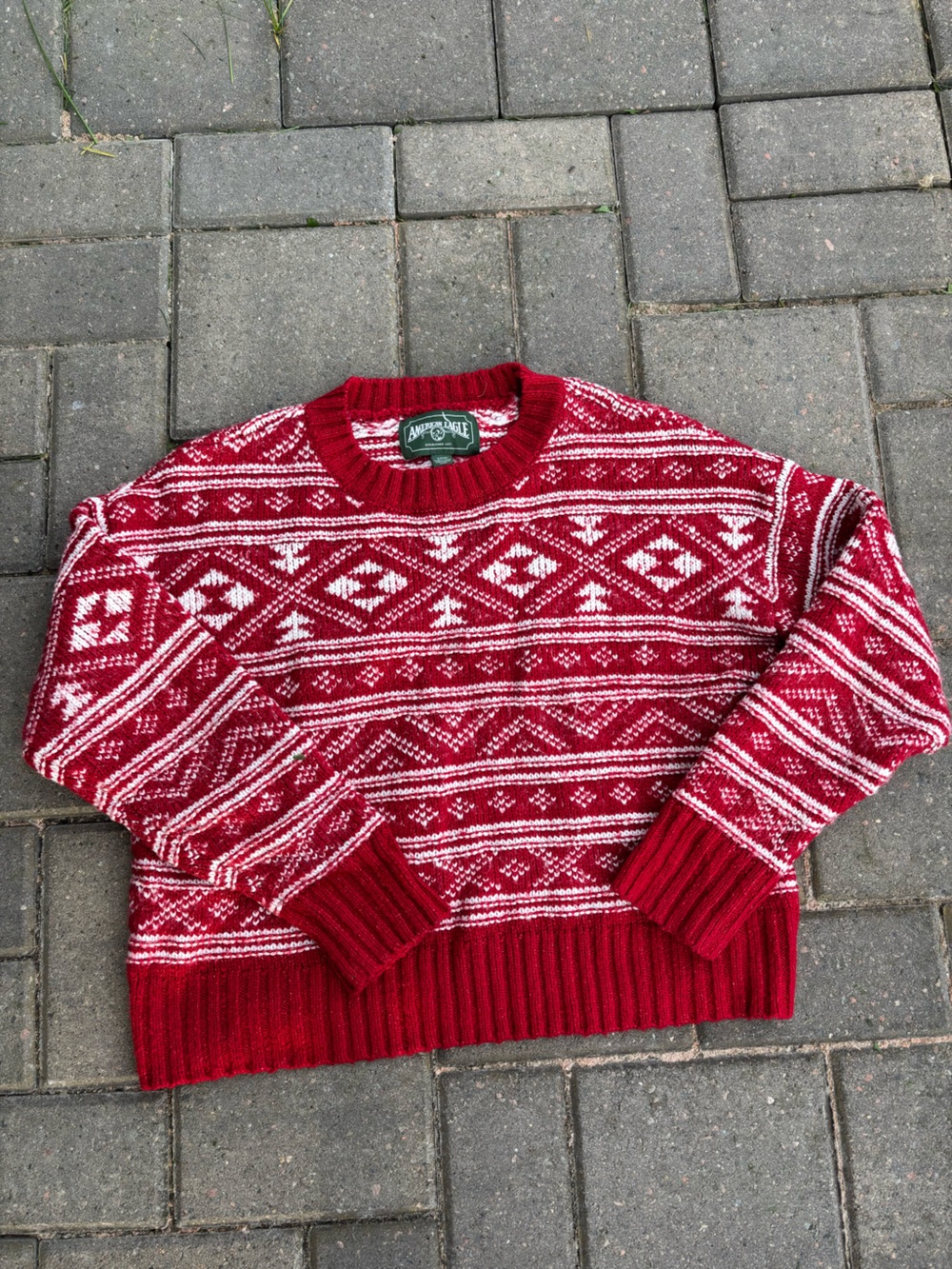 American Eagle Outfitters Red and White Sweater -oversized Women Small